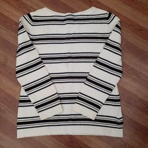 crew neck sweater